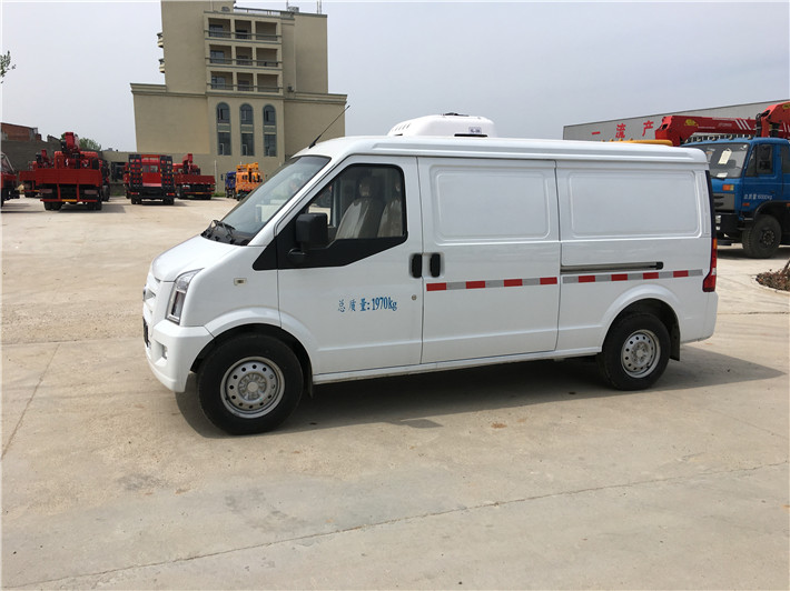 東風(fēng)小康面包冷藏車藍(lán)牌 東風(fēng)小康面包冷藏車藍(lán)牌