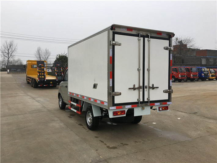福田伽途肉鉤冷藏車2.9米 福田伽途肉鉤冷藏車2.9米