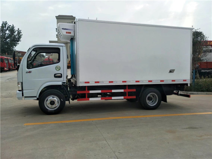 東風(fēng)小多利卡冷藏車4.2米 東風(fēng)小多利卡冷藏車4.2米