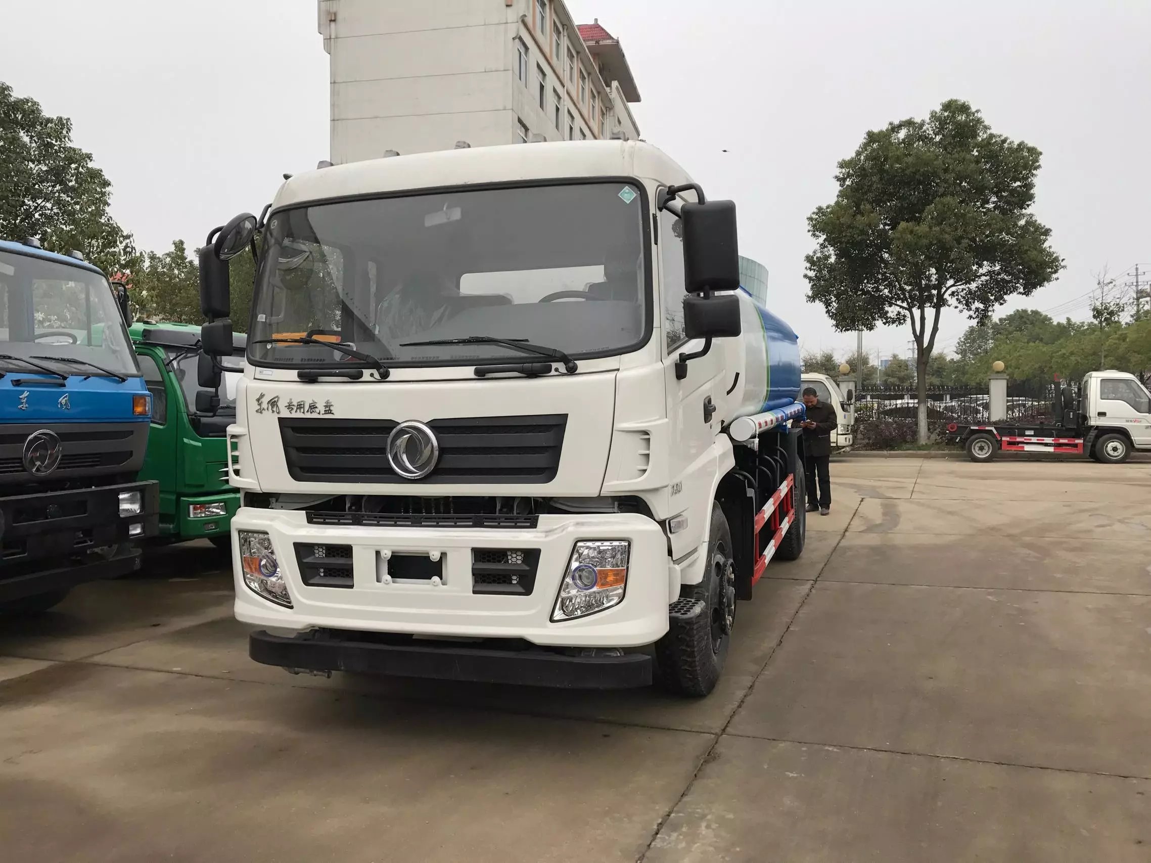 東風(fēng)145新款灑水車12噸 東風(fēng)145新款灑水車12噸