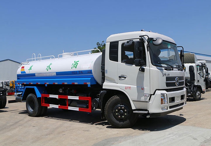 東風天錦灑水車12噸 東風天錦灑水車12噸