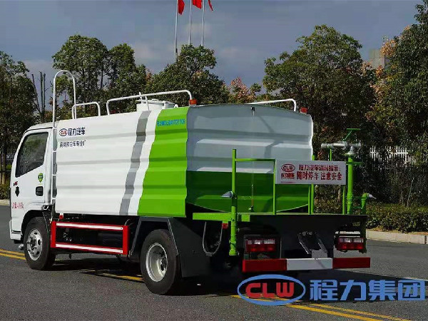 東風(fēng)5方灑水車(帶抑塵) 東風(fēng)5方灑水車(帶抑塵)