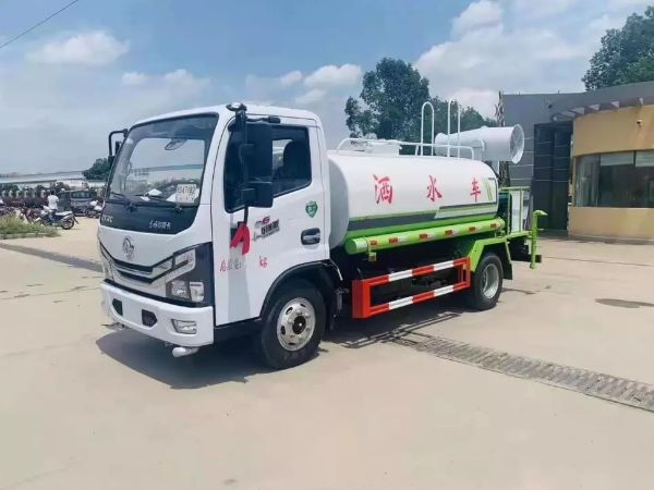 東風(fēng)5方灑水車(國六新標(biāo)) 東風(fēng)5方灑水車(國六新標(biāo))