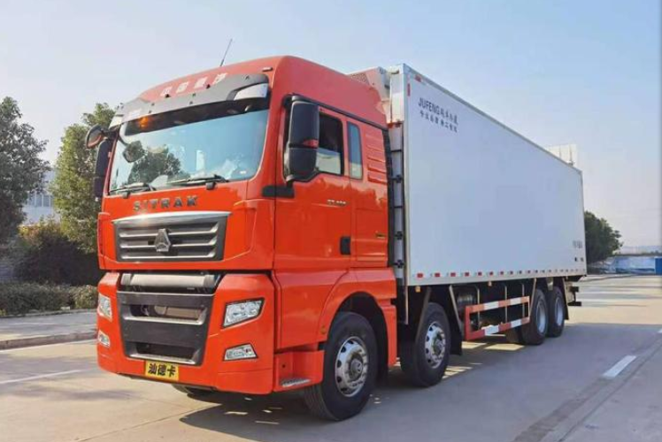 重汽汕德卡9.6米冷藏車(chē) 重汽汕德卡9.6米冷藏車(chē)
