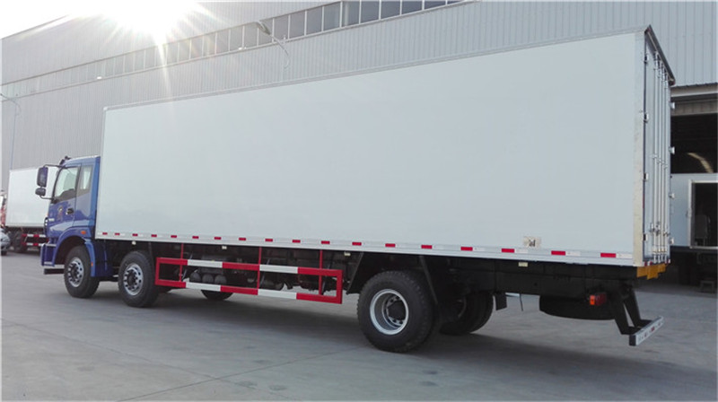 歐曼ETX小三軸冷藏車(9米6) 歐曼ETX小三軸冷藏車(9米6)