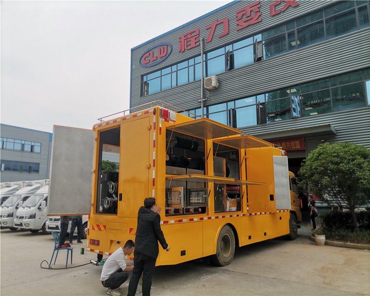 東風(fēng)天錦防汛排水車(chē)(大流量) 東風(fēng)天錦防汛排水車(chē)(大流量)