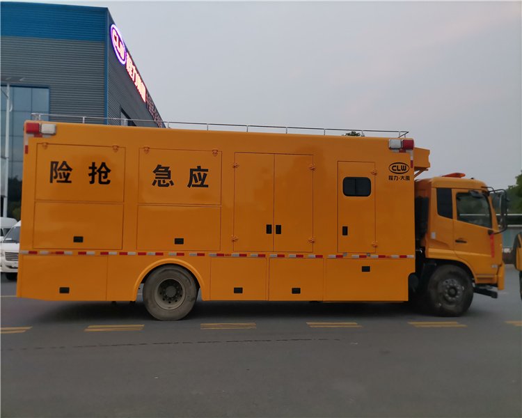 東風(fēng)天錦防汛排水車(chē)(大流量) 東風(fēng)天錦防汛排水車(chē)(大流量)
