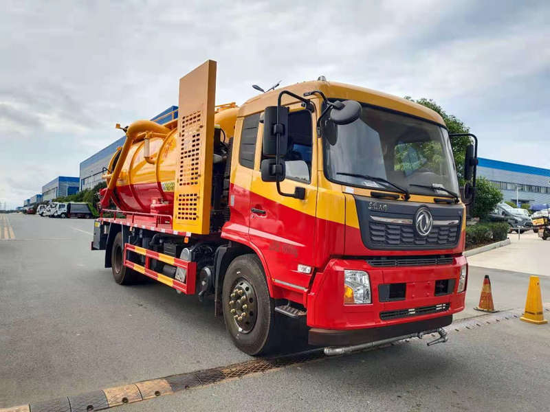 東風(fēng)天錦清洗吸污車 東風(fēng)天錦清洗吸污車