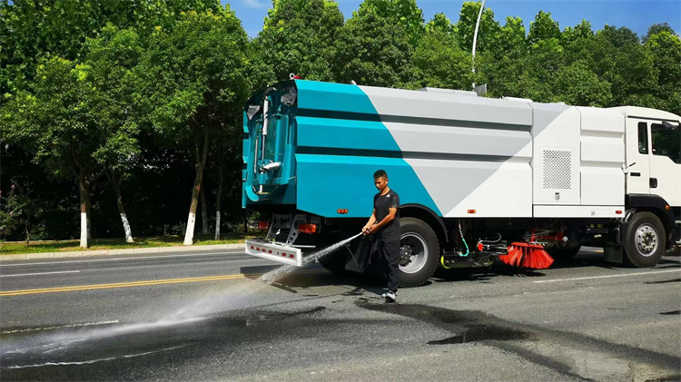 重汽洗掃灑水一體車 重汽洗掃灑水一體車