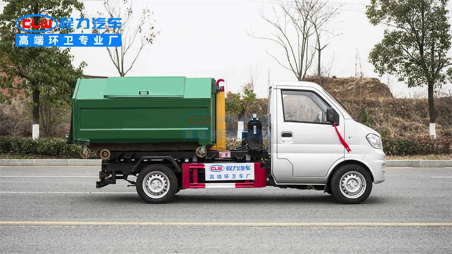 3方東風(fēng)小康勾臂垃圾車 3方東風(fēng)小康勾臂垃圾車