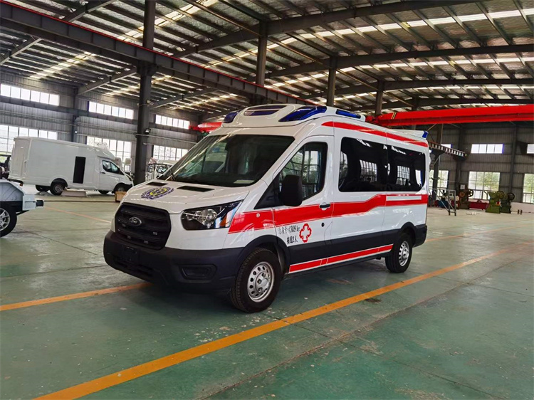 福特四驅(qū)猛虎救護(hù)車 福特四驅(qū)猛虎救護(hù)車
