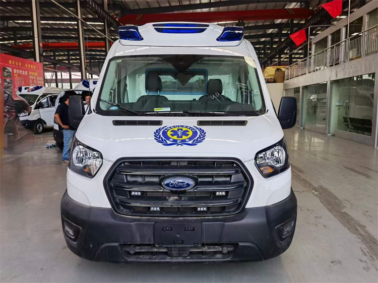 福特四驅(qū)猛虎救護(hù)車 福特四驅(qū)猛虎救護(hù)車