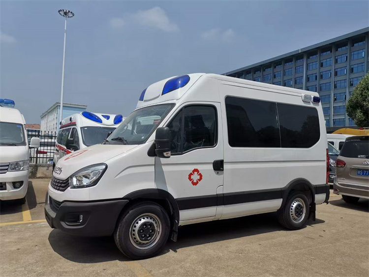 依維柯歐勝M(fèi)1-30短軸救護(hù)車 依維柯歐勝M(fèi)1-30短軸救護(hù)車