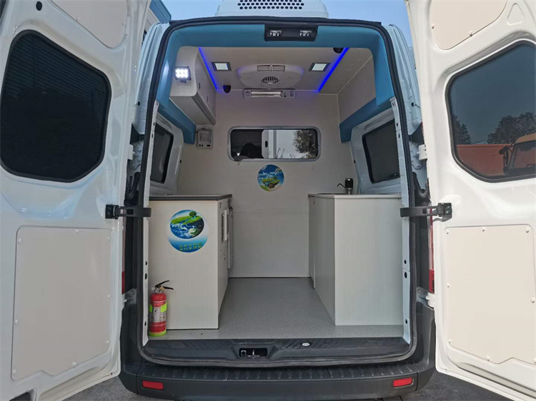 福特V362水質(zhì)檢測車 福特V362水質(zhì)檢測車