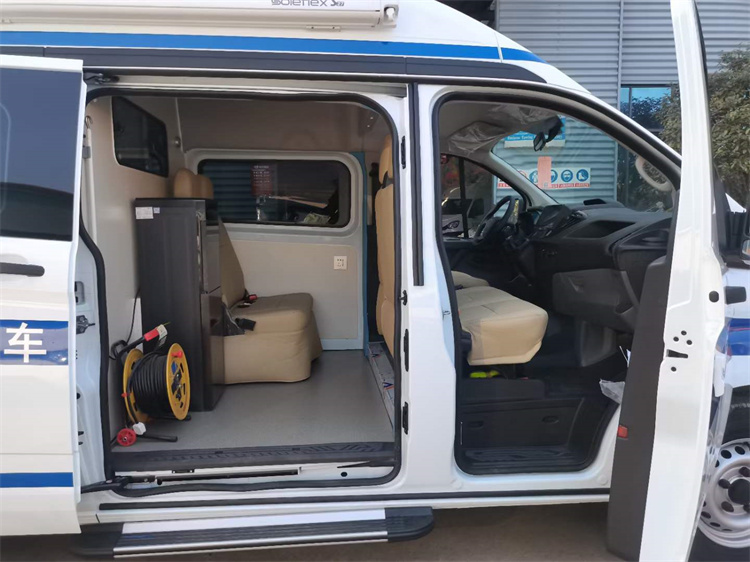 福特V362水質(zhì)檢測車 福特V362水質(zhì)檢測車