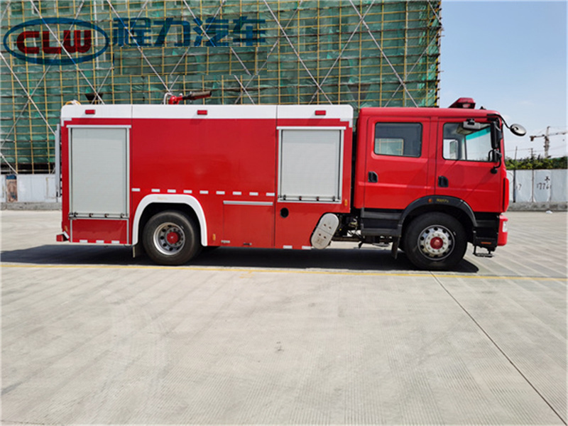 東風(fēng)D9消防車 東風(fēng)D9消防車