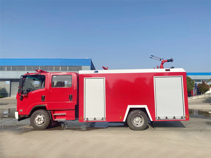 2噸五十鈴水罐消防車 2噸五十鈴水罐消防車